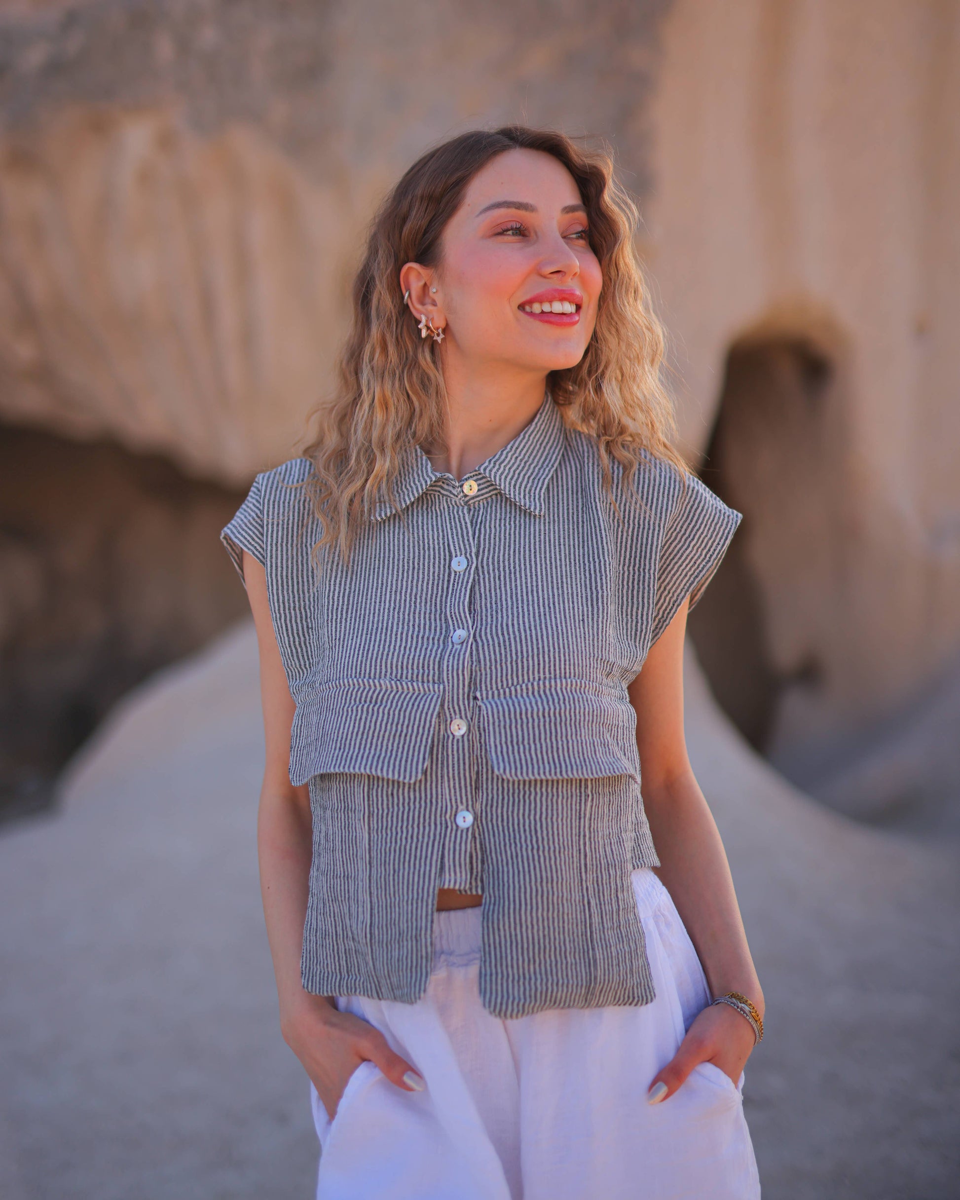 Sleeveless Striped Flap Pocket Double Gauze Shirt Crop