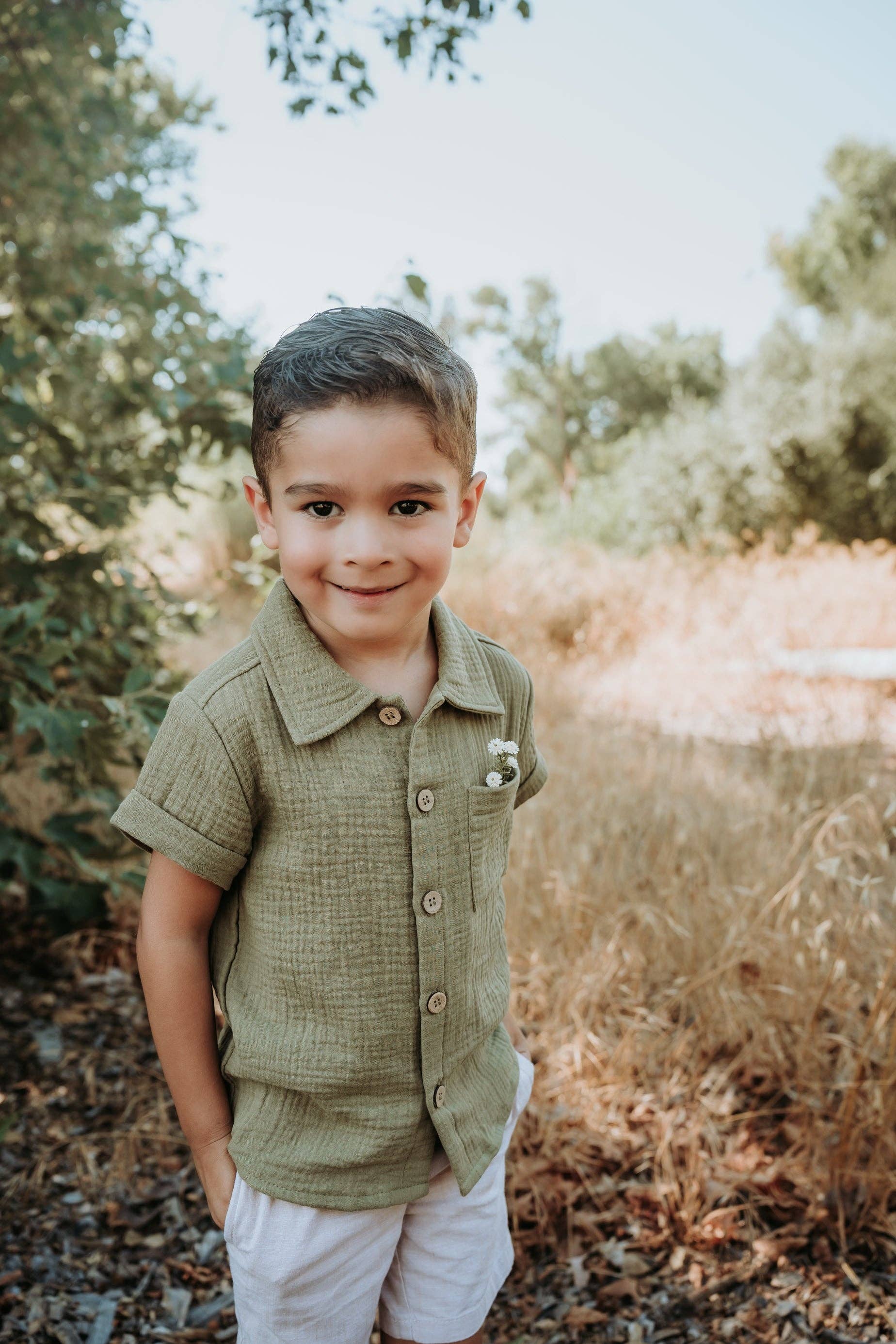Organic short sleeve button up shirt in Olive Green