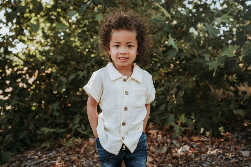 Organic short sleeve button up shirt in Olive Green