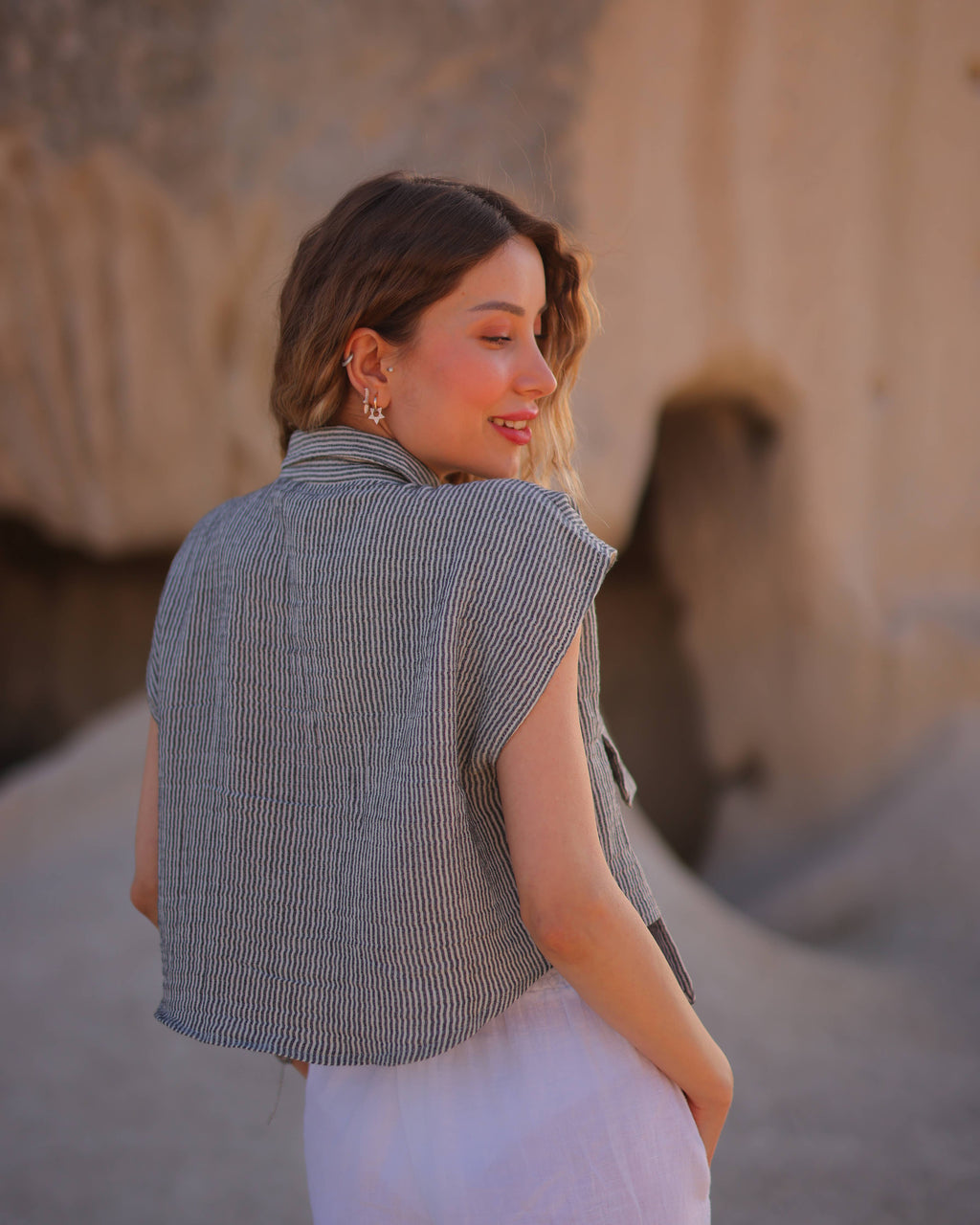 Sleeveless Striped Flap Pocket Double Gauze Shirt Crop