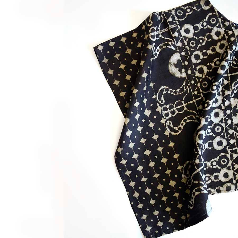 Lightweight Travel Friendly Crop Top for Women | Black Lux